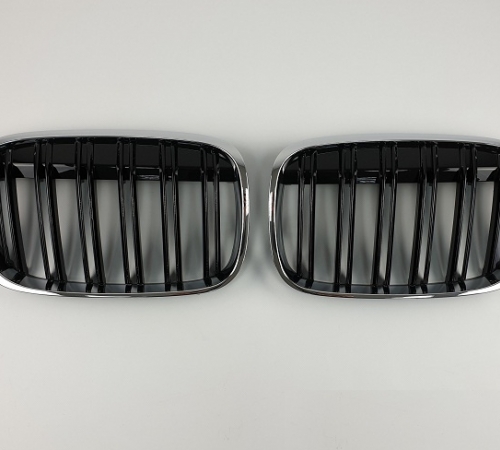 Решетка радиатора BMW X1 F48 М черный + хром рамка (2015-2019)