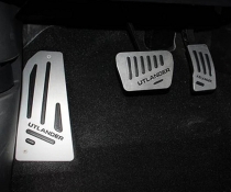 Накладки на педали Mitsubishi Outlander автомат (2013-2021)