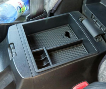 Коробка органайзер приборной панели Toyota Hilux (2004-2015)