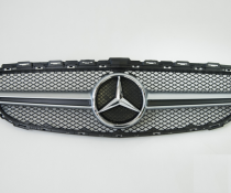 Решетка радиатора Mercedes W205 черный + хром (2014-2018)