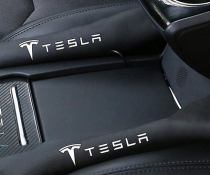 Ущільнювачі в зазор автомобільного сидіння Tesla