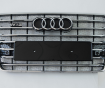 Решітка радіатора Audi A8 W12 чорна + хром (2014-2017)