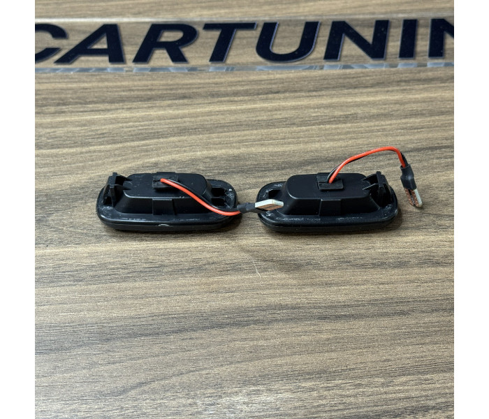Повторювачі повороту для Audi A3 8P / A4 B6 / A4 B7 / A6 C5 / A6 C6
