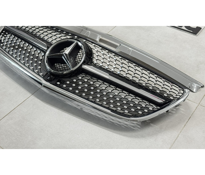 Решетка радиатора Mercedes V-Class W447 Diamond Black (2014-2019)