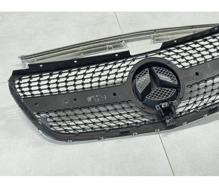 Решетка радиатора Mercedes V-Class W447 Diamond Black (2014-2019)