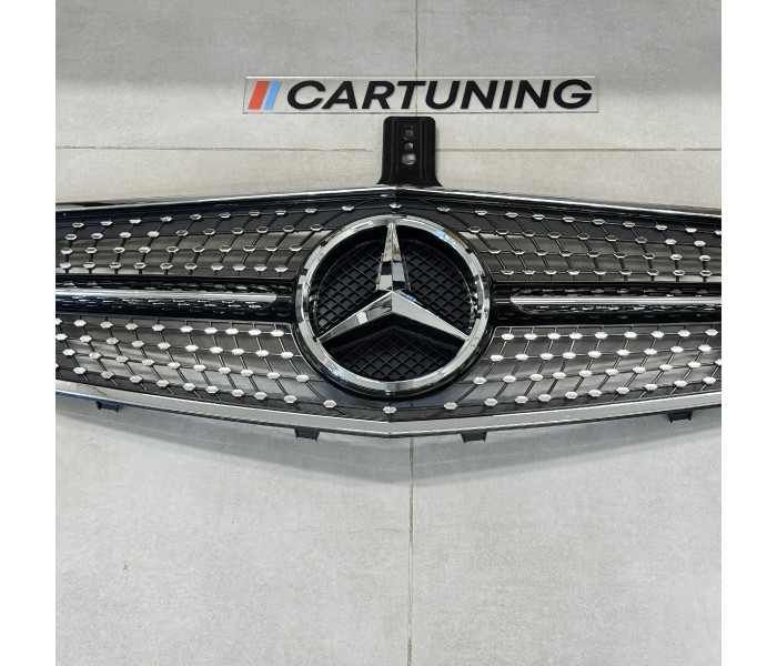 Решітка радіатора MERCEDES W212 Diamond Chrome + black (2009-2013)