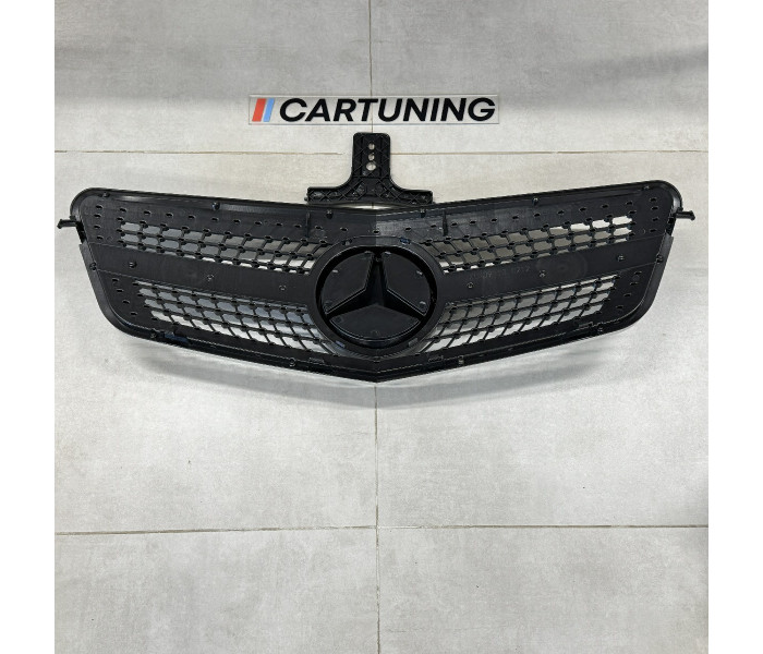 Решітка радіатора MERCEDES W212 Diamond Chrome + black (2009-2013)