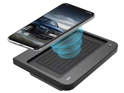 Беспроводная автомобильная зарядка Audi Q5 2017+