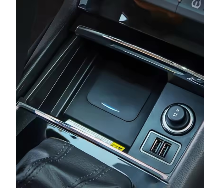 Бездротова автомобільна зарядка для Skoda Kodiak Kodiaq Karoq (2017-2021)