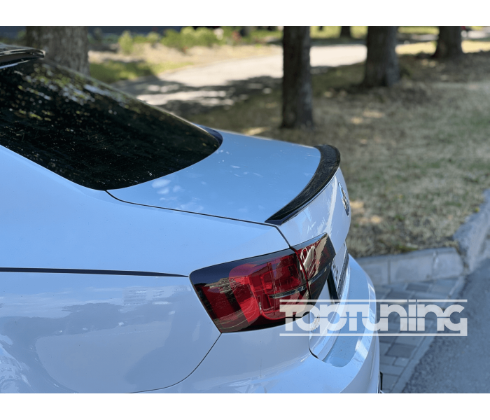 Спойлер багажника Volkswagen Jetta 6 Чорний глянсовий (ABS-пластик)