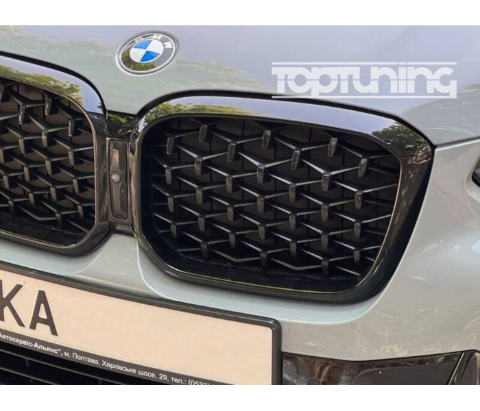 Решітка радіатора BMW X3 G01 рестайлінг стиль Diamond чорний гянець (2022- р.в.)