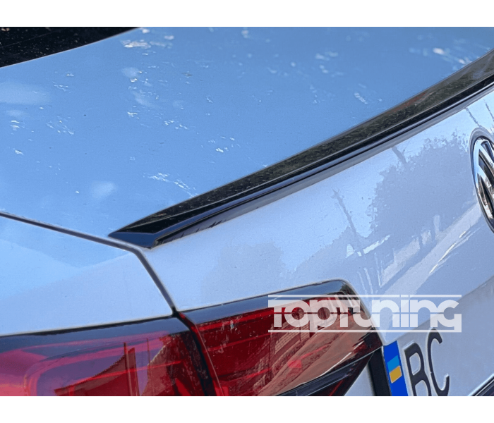 Спойлер багажника Volkswagen Jetta 6 Чорний глянсовий (ABS-пластик)