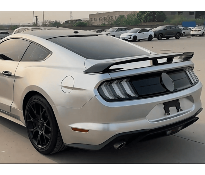 Спойлер багажника Ford Mustang MK6 у стилі GT чорний глянець (15-23 р.в.)