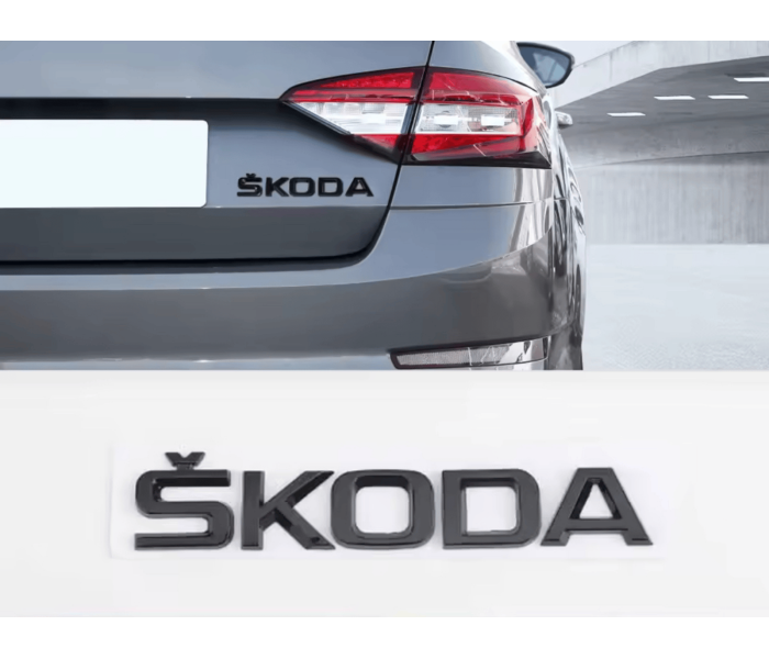 Наклейка-логотип 3D на багажник Skoda чорний глянець