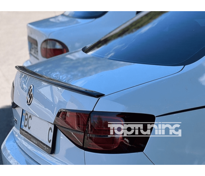 Спойлер багажника Volkswagen Jetta 6 Чорний глянсовий (ABS-пластик)