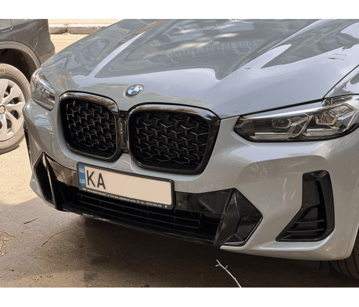 Решітка радіатора BMW X3 G01 рестайлінг стиль Diamond чорний гянець (2022- р.в.)