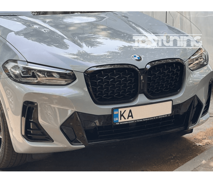 Решітка радіатора BMW X3 G01 рестайлінг стиль Diamond чорний гянець (2022- р.в.)