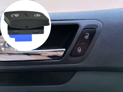 Кнопка розблокування центрального замка в Volkswagen Golf 5 MK5