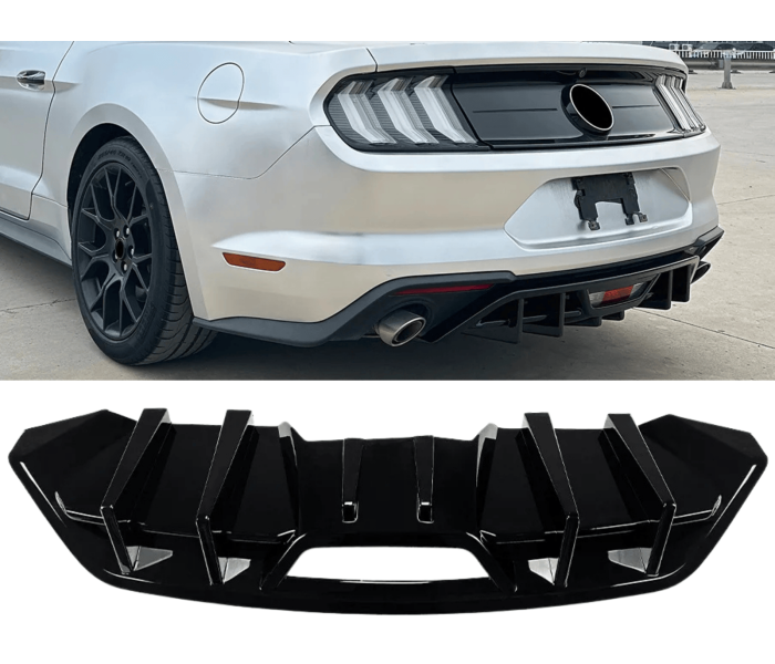 Накладка заднього бампера Ford Mustang MK6.5 Чорний глянець (ABS-пластик)