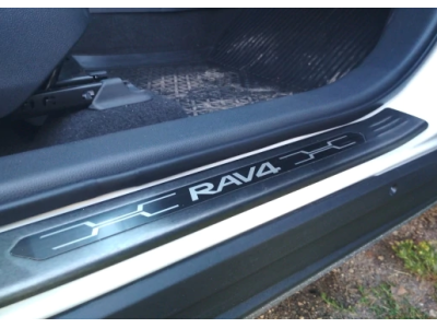 Накладки на пороги Toyota RAV4, темные Задние (2019-...)