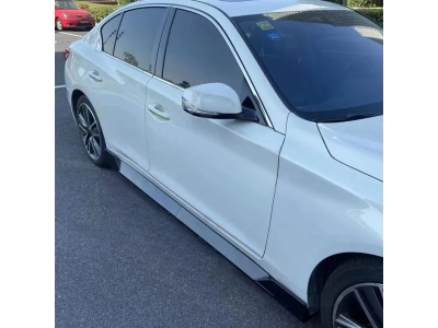 Накладки на пороги для Infiniti Q50 Sport (2014-2023) у чорному глянці
