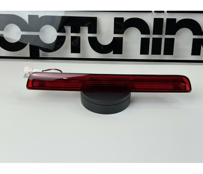 Центральний стоп-сигнал Toyota Prado 120/ Lexus GX 470 білий