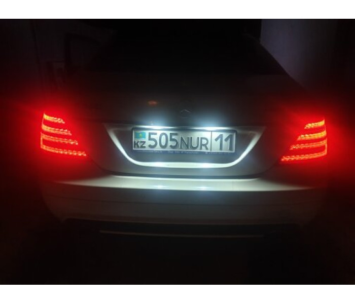 Підсвічування номера Mercedes W204 / W212 / W216 / W221