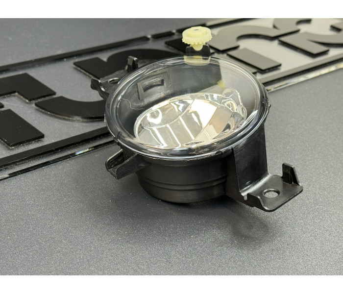 Протитуманна фара для BMW X5 E70 LCI (2011-2013) без лампи