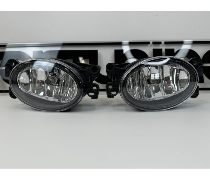 Протитуманна фара для Mercedes W211 E350 CLK350 (2007-2009)