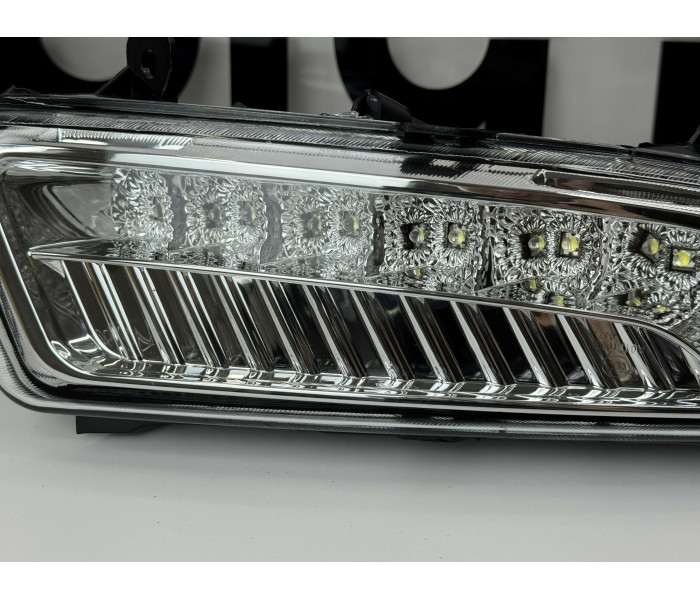 Протитуманна фара (LED) для Volkswagen Polo MK8 6R (2011-2013) з ДХО