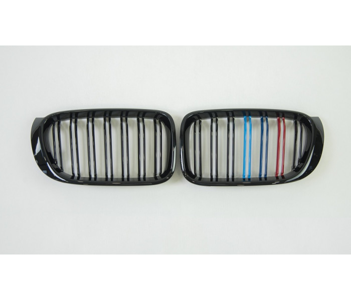 Решітка радіатора BMW X3 F25 (14-17 г.в.) / BMW X4 F26 (14-17 г.в.) М тріколор