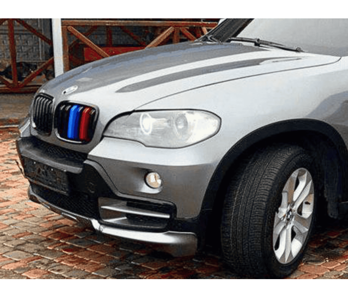 Решітка радіатора BMW X5 Е70, X6 E71 стиль М3 (M-color) рамка під карбон
