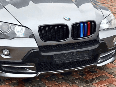 Решетка радиатора BMW X5 Е70, X6 E71 стиль М3 (M-color) рамка под карбон