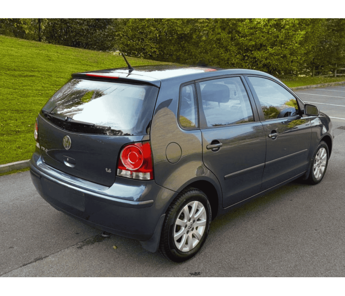 Центральний стоп-сигнал VW Golf Mk5 / GTI / R32 (2005-2009) червоний