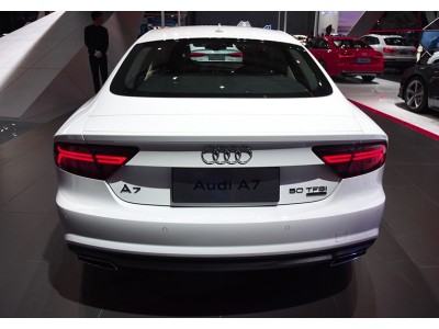 Оптика задняя, фонари Audi A7 с DRL