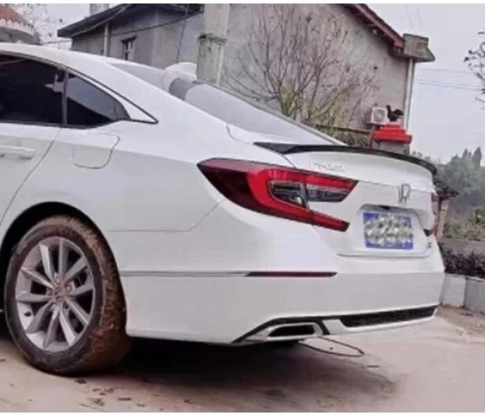 Спойлер на Honda Accord 10 чорний глянсовий (ABS-пластик)