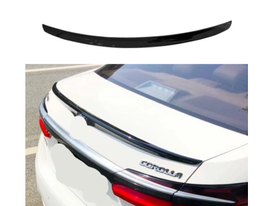 Спойлер багажника Toyota Corolla чорний глянсовий (2013-2018)