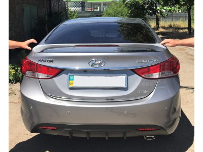 Спойлер на багажник Hyundai Elantra MD зі стоп-сигналом вар.2