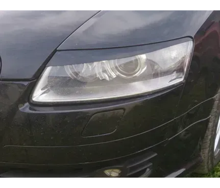 Вії на AUDI A6 С6 у чорному глянці