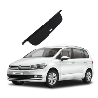 Задня накладка (шторка, полка) багажника Volkswagen Touran 2 (2010-2015)